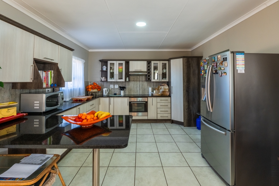 3 Bedroom Property for Sale in Monte Christo Western Cape